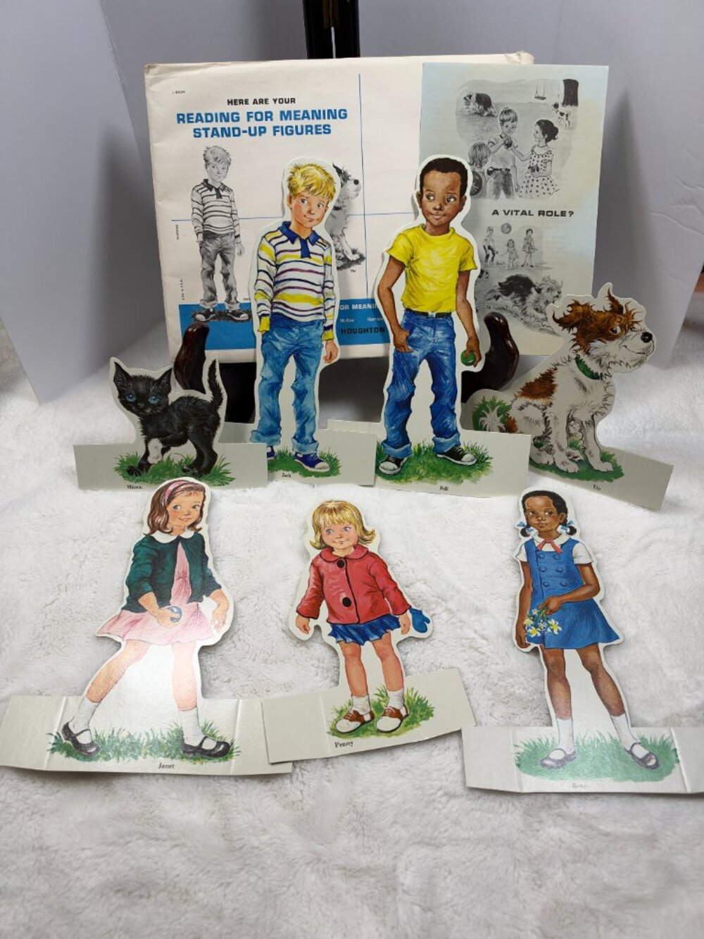 Here Are Your Reading for Meaning Stand-Up Carboard Figures Set Houghton Mifflin